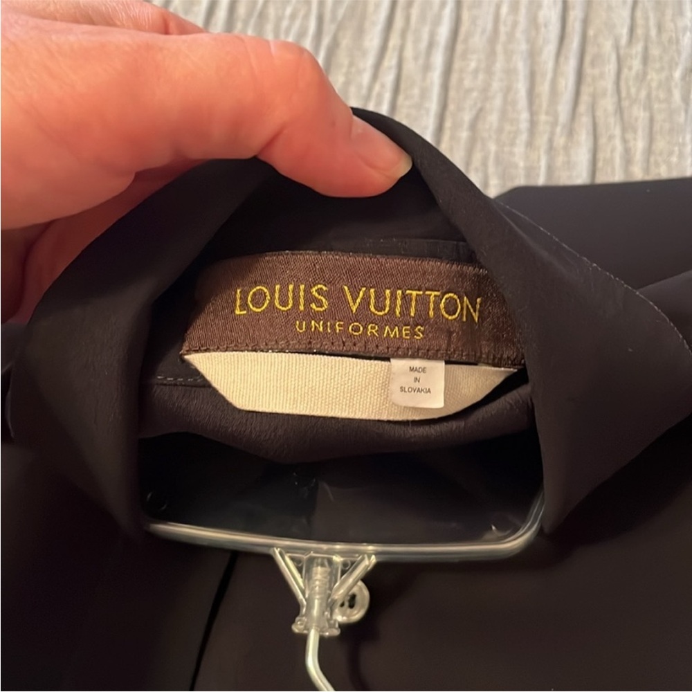 Louis Vuitton Black Uniform blouse - Picture 6 of 6